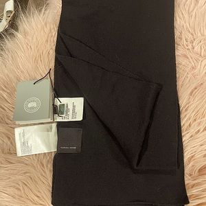 Canada Goose Authentic Black Scarf
